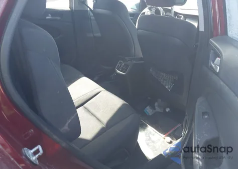 2018 Hyundai Tucson Value z USA, uszkodzony, nr VIN KM8J33A29JU794757